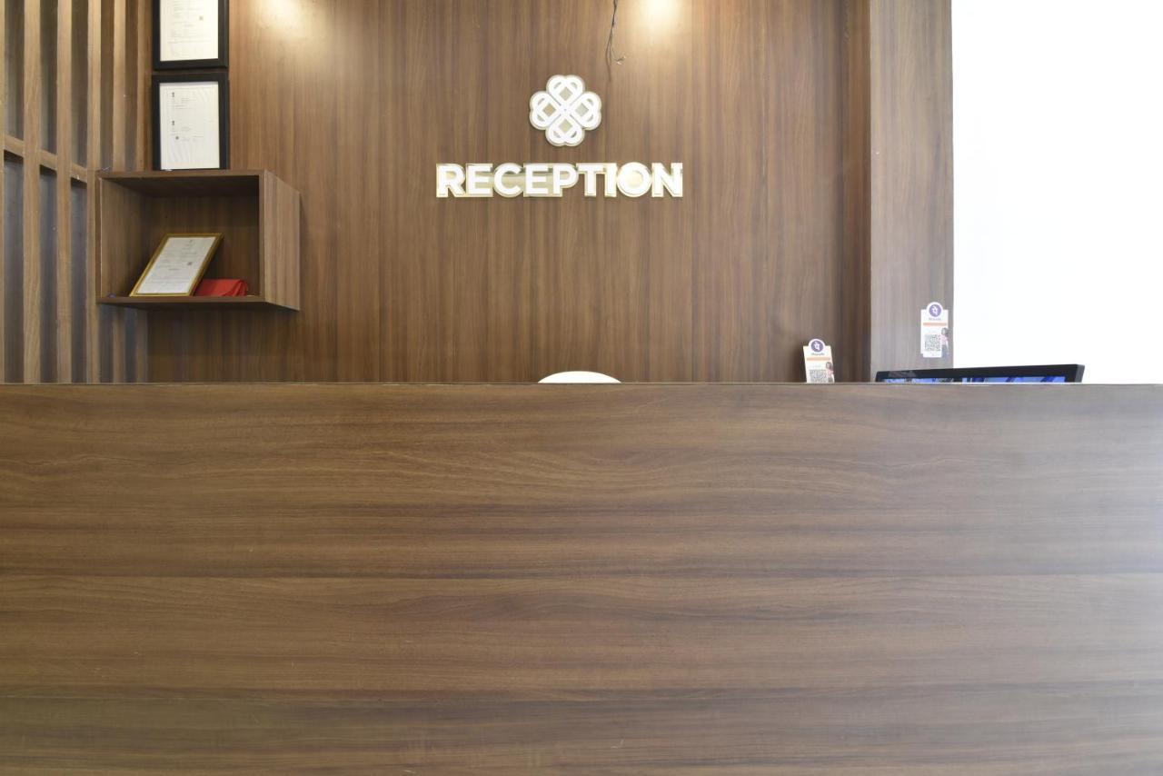 Hotel Clove Bijapur  Bagian luar foto